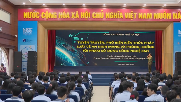 Bảo vệ học sinh trước bẫy tội phạm mạng